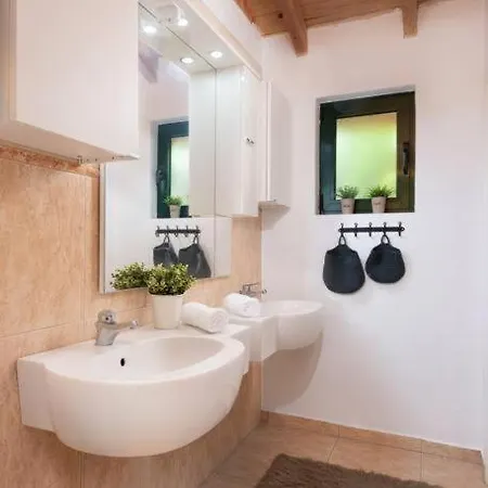 Gr Luxury Vila Sálakos