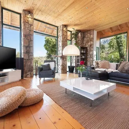 Gr Luxury Vila *