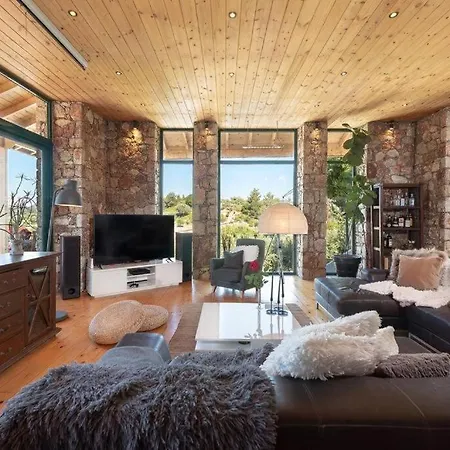 فيلة Gr Luxury سالاكوس