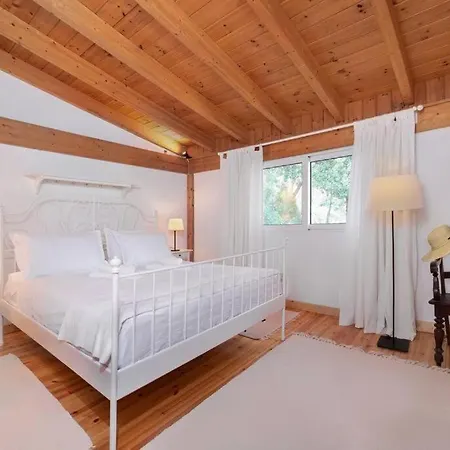 Gr Luxury فيلة سالاكوس